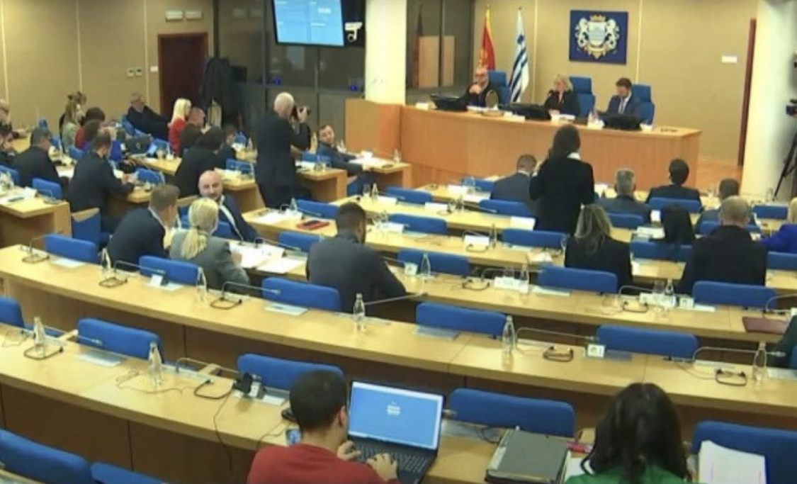 DNP sačuvao Mujoviću fotelju gradonačelnika